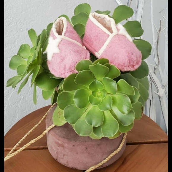 NIB Anthropologie Felted Baby Booties -Pink - Picture 4 of 4